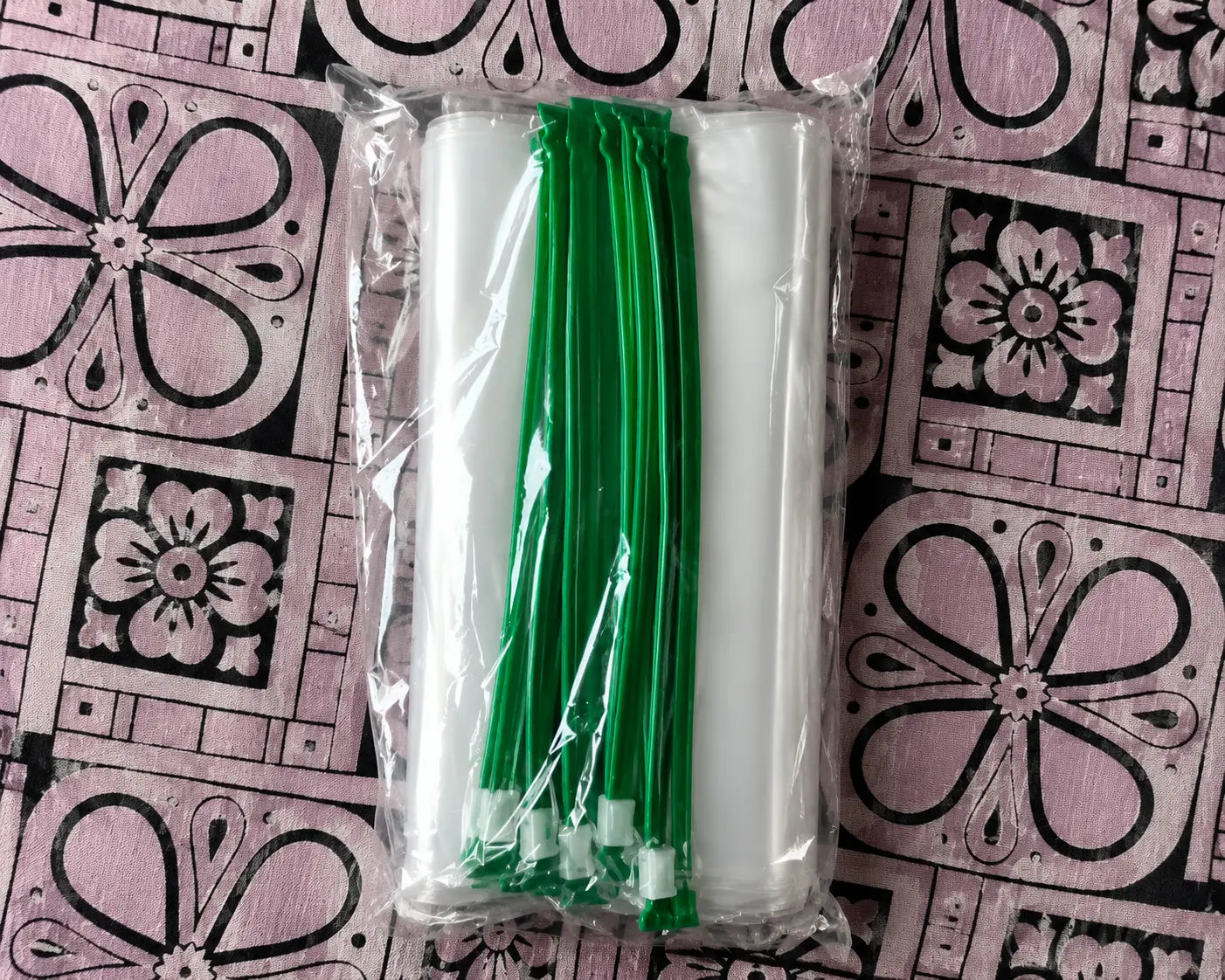 10 Pack of Resuable Bags to Keep Your Fridge Fresh & Kitchen Mess-Free