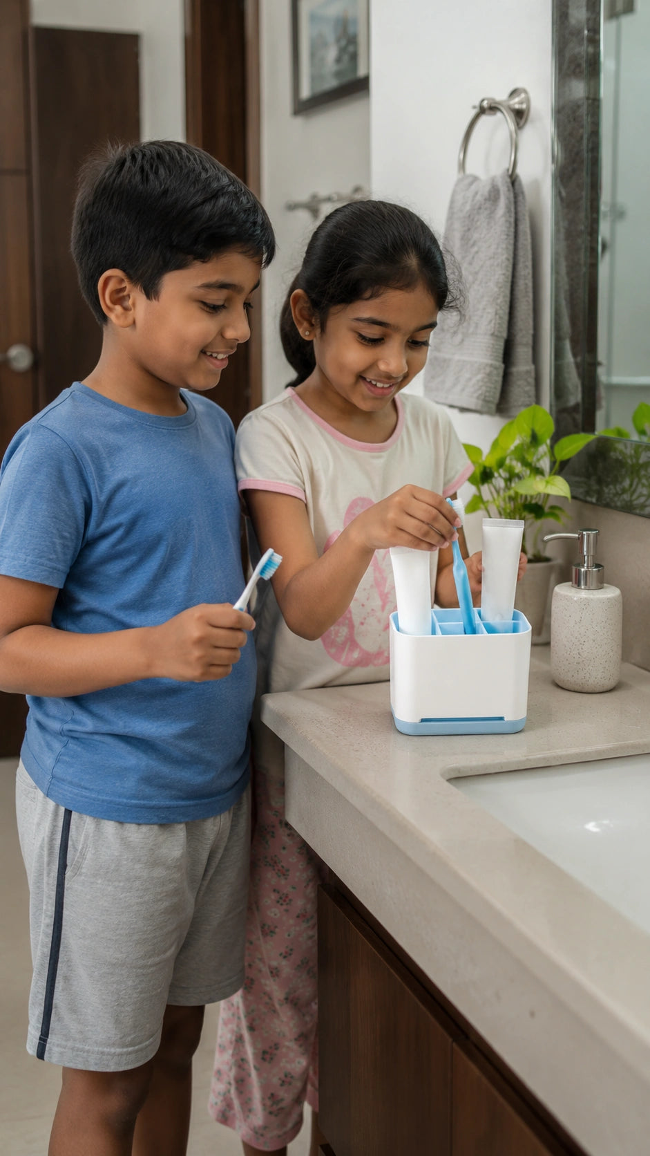 6 Compartment Multi Purpose Organizer Toothbrush Holder Stand Plastic Caddy (1 Pc)